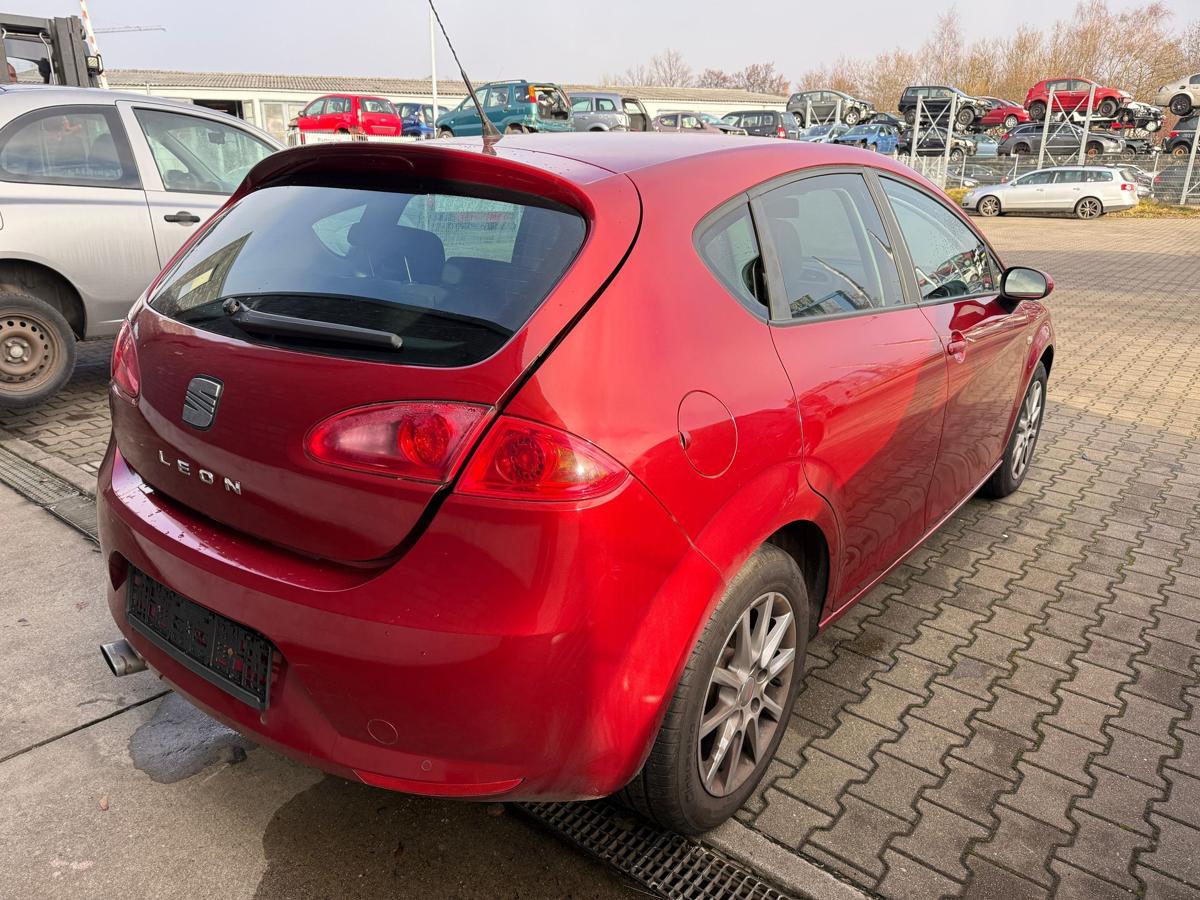 Seat Leon 1P original T&uuml;r vorn rechts LS3X Rojo Rubi 5 T&uuml;rer Rohbau BJ06